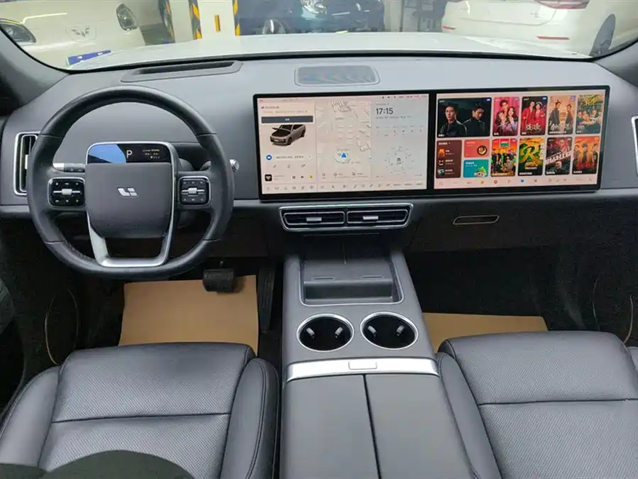 BMW BMW X1 в цвете и кузовом – это идеальный выбор среди китайских автомобилей. Доступная цена и надежность гарантированы.