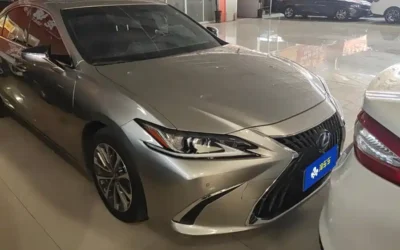 Lexus Lexus RX Classic в цвете и кузовом – это идеальный выбор среди китайских автомобилей. Доступная цена и надежность гарантированы.