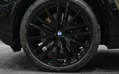 BMW BMW 5 Series EV в цвете и кузовом – это идеальный выбор среди китайских автомобилей. Доступная цена и надежность гарантированы.