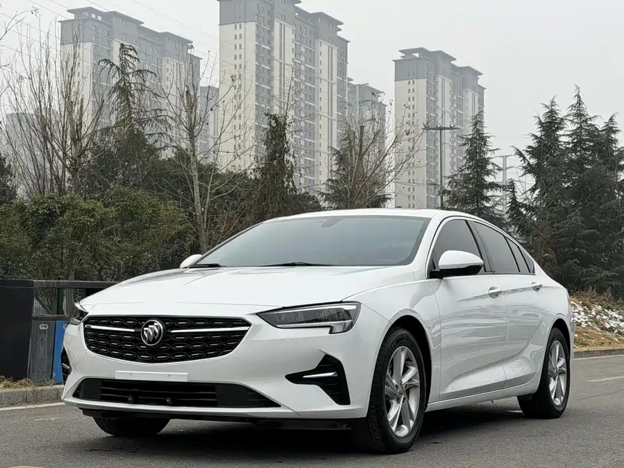 Buick Buick Regal в цвете и кузовом – это идеальный выбор среди китайских автомобилей. Доступная цена и надежность гарантированы.