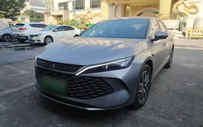 BYD BYD Sealion 07 EV в цвете и кузовом – это идеальный выбор среди китайских автомобилей. Доступная цена и надежность гарантированы.