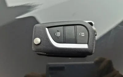 Tesla Tesla Model S в цвете и кузовом – это идеальный выбор среди китайских автомобилей. Доступная цена и надежность гарантированы.