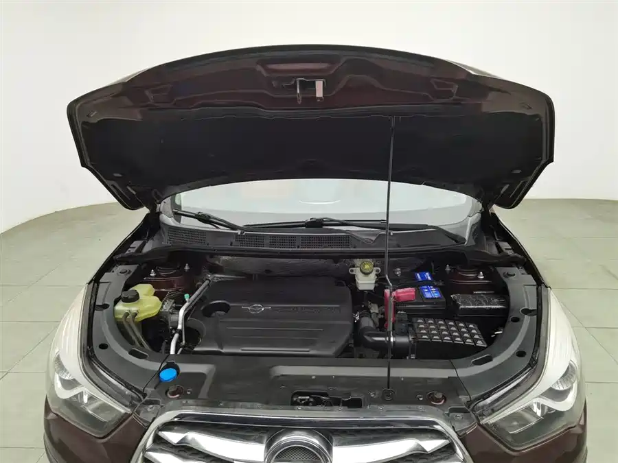 FAW Haima Haima S5 в цвете и кузовом – это идеальный выбор среди китайских автомобилей. Доступная цена и надежность гарантированы.