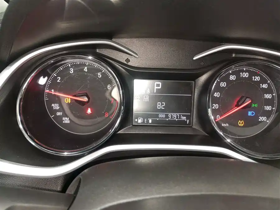 Chevrolet Chevrolet Cavalier в цвете и кузовом – это идеальный выбор среди китайских автомобилей. Доступная цена и надежность гарантированы.