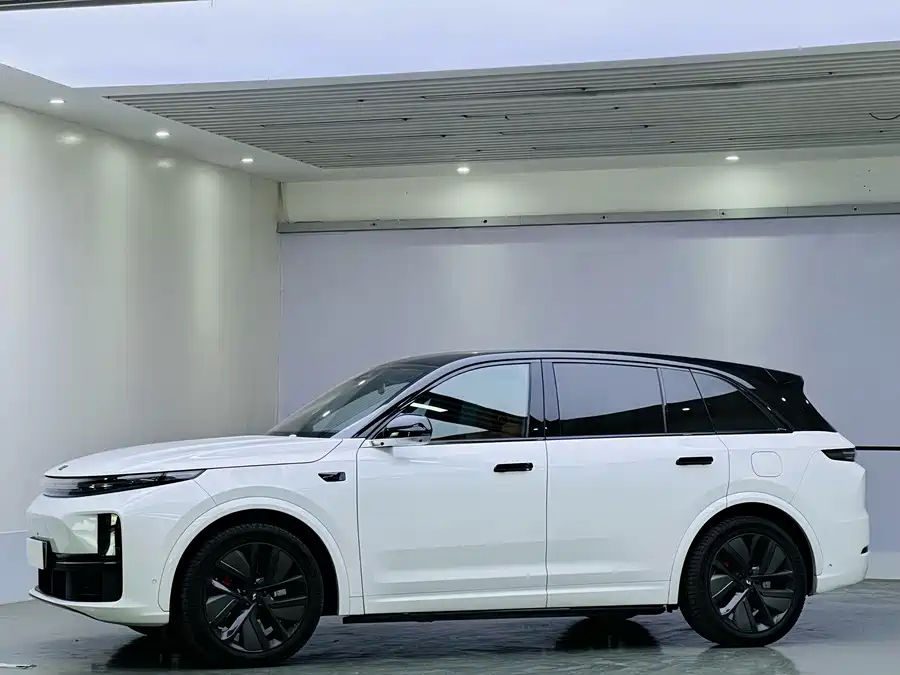 Li Auto LI L7 в цвете и кузовом – это идеальный выбор среди китайских автомобилей. Доступная цена и надежность гарантированы.