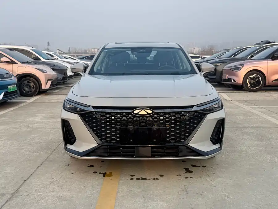 Chery Chery Fulwin A8 в цвете и кузовом – это идеальный выбор среди китайских автомобилей. Доступная цена и надежность гарантированы.