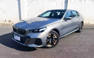 BMW BMW 5 Series в цвете и кузовом – это идеальный выбор среди китайских автомобилей. Доступная цена и надежность гарантированы.