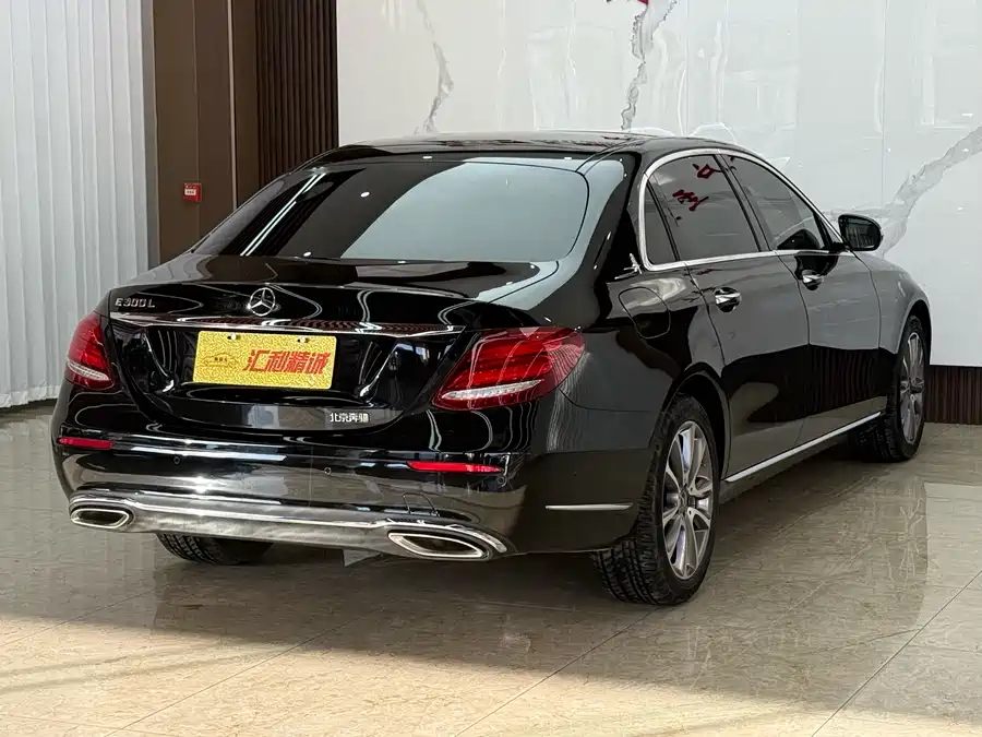 Mercedes-Benz Mercedes-Benz E-Class в цвете и кузовом – это идеальный выбор среди китайских автомобилей. Доступная цена и надежность гарантированы.