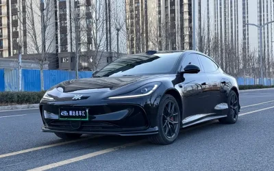 IM Motors IM L6 в цвете и кузовом – это идеальный выбор среди китайских автомобилей. Доступная цена и надежность гарантированы.