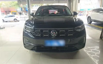 Volkswagen FAW-Volkswagen CC в цвете и кузовом – это идеальный выбор среди китайских автомобилей. Доступная цена и надежность гарантированы.