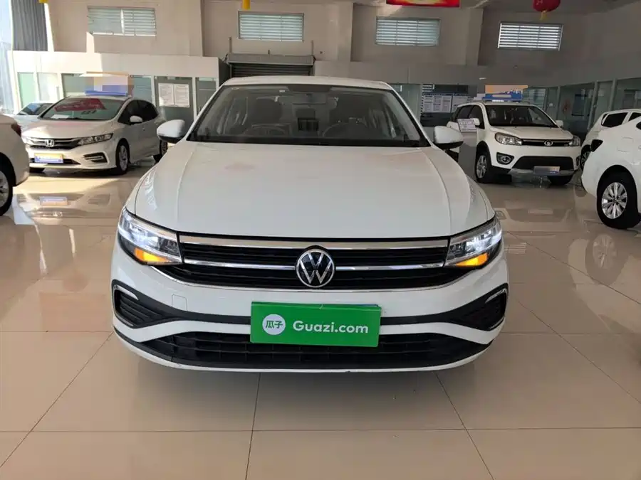 Volkswagen Volkswagen Golf в цвете и кузовом – это идеальный выбор среди китайских автомобилей. Доступная цена и надежность гарантированы.
