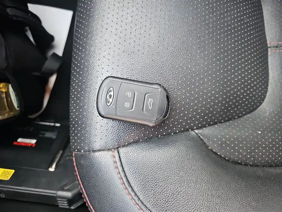 Chery Chery Arrizo 8 в цвете и кузовом – это идеальный выбор среди китайских автомобилей. Доступная цена и надежность гарантированы.