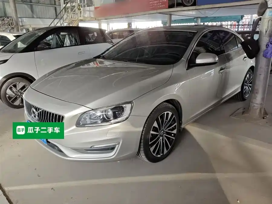 Maserati Maserati Levante в цвете и кузовом – это идеальный выбор среди китайских автомобилей. Доступная цена и надежность гарантированы.
