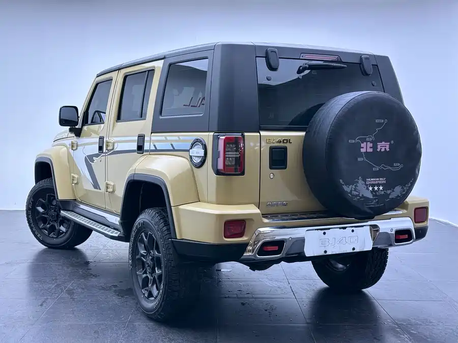 Beijing Off-road BAIC BJ40 в цвете и кузовом – это идеальный выбор среди китайских автомобилей. Доступная цена и надежность гарантированы.