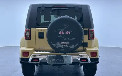 Beijing Off-road BAIC BJ40 в цвете и кузовом – это идеальный выбор среди китайских автомобилей. Доступная цена и надежность гарантированы.
