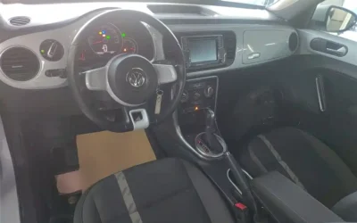 Volkswagen Volkswagen Polo в цвете и кузовом – это идеальный выбор среди китайских автомобилей. Доступная цена и надежность гарантированы.