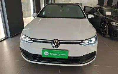 Volkswagen Volkswagen Lamando в цвете и кузовом – это идеальный выбор среди китайских автомобилей. Доступная цена и надежность гарантированы.