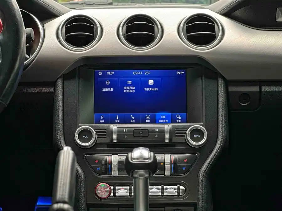 Ford Ford Mustang в цвете и кузовом – это идеальный выбор среди китайских автомобилей. Доступная цена и надежность гарантированы.