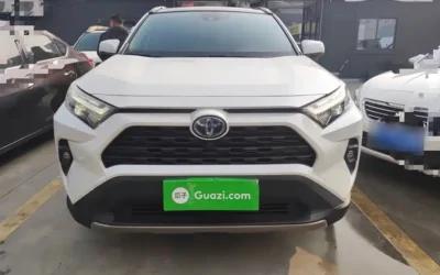 Toyota Toyota Rav4 в цвете и кузовом – это идеальный выбор среди китайских автомобилей. Доступная цена и надежность гарантированы.