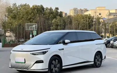 Xpeng Xpeng G3 в цвете и кузовом – это идеальный выбор среди китайских автомобилей. Доступная цена и надежность гарантированы.