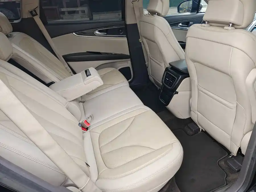 Volkswagen Volkswagen Viloran в цвете и кузовом – это идеальный выбор среди китайских автомобилей. Доступная цена и надежность гарантированы.