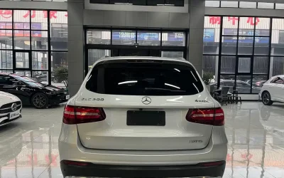Mercedes-Benz Mercedes-Benz в цвете Mercedes-Benz и кузовом Mercedes-Benz – это идеальный выбор среди китайских автомобилей. Доступная цена и надежность гарантированы.