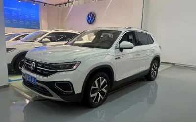 Volkswagen Volkswagen Golf в цвете и кузовом – это идеальный выбор среди китайских автомобилей. Доступная цена и надежность гарантированы.