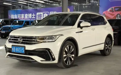 Volkswagen Volkswagen Tiguan L в цвете и кузовом – это идеальный выбор среди китайских автомобилей. Доступная цена и надежность гарантированы.