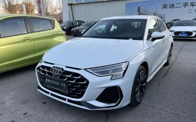 Audi Audi Q7 в цвете и кузовом – это идеальный выбор среди китайских автомобилей. Доступная цена и надежность гарантированы.