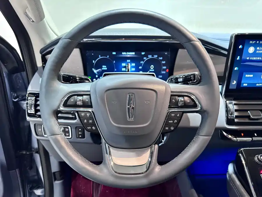 Mercedes-Benz Mercedes-Benz C-Class в цвете и кузовом – это идеальный выбор среди китайских автомобилей. Доступная цена и надежность гарантированы.
