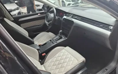 Volkswagen FAW-Volkswagen CC в цвете и кузовом – это идеальный выбор среди китайских автомобилей. Доступная цена и надежность гарантированы.