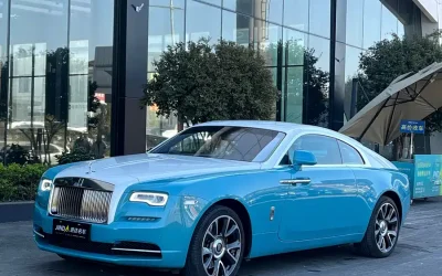 Rolls-Royce Rolls-Royce Cullinan в цвете и кузовом – это идеальный выбор среди китайских автомобилей. Доступная цена и надежность гарантированы.