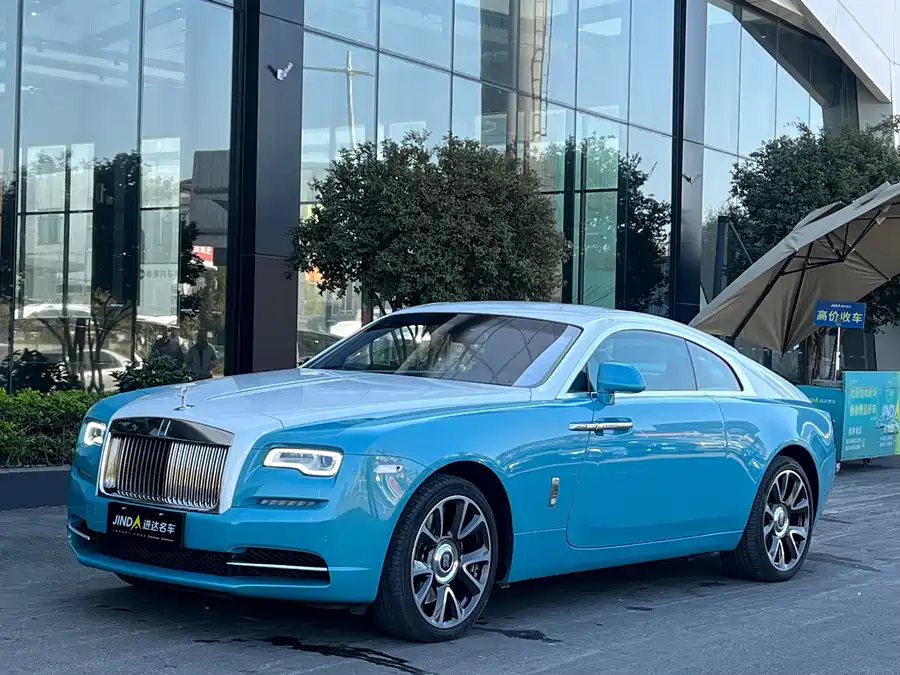 Rolls-Royce Rolls-Royce Wraith в цвете и кузовом – это идеальный выбор среди китайских автомобилей. Доступная цена и надежность гарантированы.