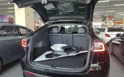 Tesla Tesla Model 3 в цвете и кузовом – это идеальный выбор среди китайских автомобилей. Доступная цена и надежность гарантированы.