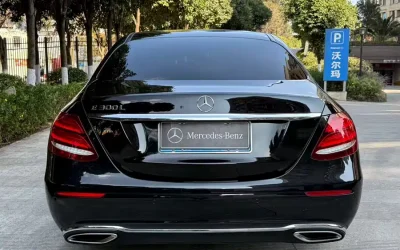 Mercedes-Benz Mercedes-Benz в цвете Mercedes-Benz и кузовом Mercedes-Benz – это идеальный выбор среди китайских автомобилей. Доступная цена и надежность гарантированы.