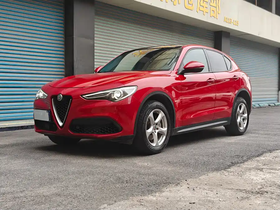 Alfa Romeo Alfa Romeo Stelvio в цвете и кузовом – это идеальный выбор среди китайских автомобилей. Доступная цена и надежность гарантированы.