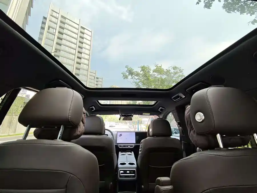 Li Auto LI L8 в цвете и кузовом – это идеальный выбор среди китайских автомобилей. Доступная цена и надежность гарантированы.