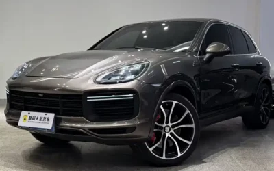 Porsche Porsche Panamera в цвете и кузовом – это идеальный выбор среди китайских автомобилей. Доступная цена и надежность гарантированы.