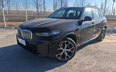 BMW BMW iX3 в цвете и кузовом – это идеальный выбор среди китайских автомобилей. Доступная цена и надежность гарантированы.