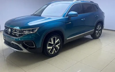 Volkswagen Volkswagen Santana в цвете и кузовом – это идеальный выбор среди китайских автомобилей. Доступная цена и надежность гарантированы.