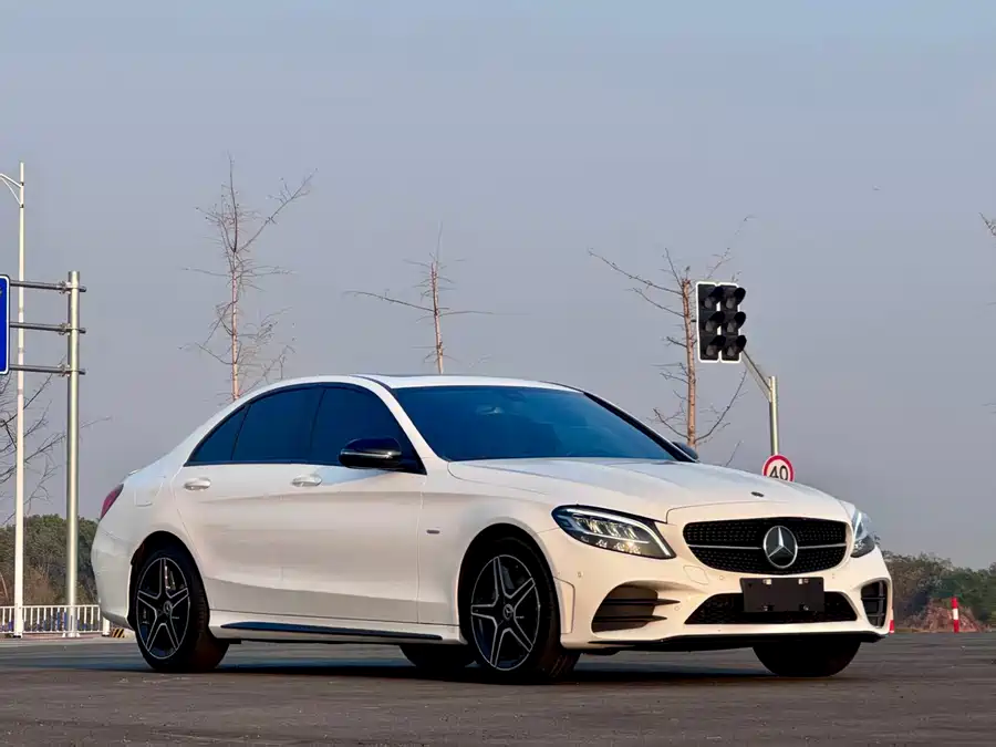 Mercedes-Benz Mercedes-Benz A-Class в цвете и кузовом – это идеальный выбор среди китайских автомобилей. Доступная цена и надежность гарантированы.