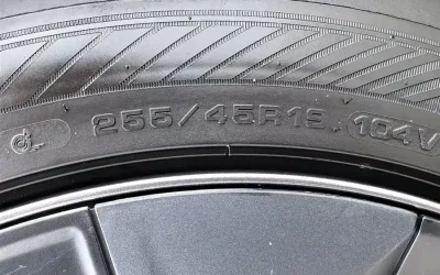 Hyundai Hyundai Lafesta в цвете и кузовом – это идеальный выбор среди китайских автомобилей. Доступная цена и надежность гарантированы.