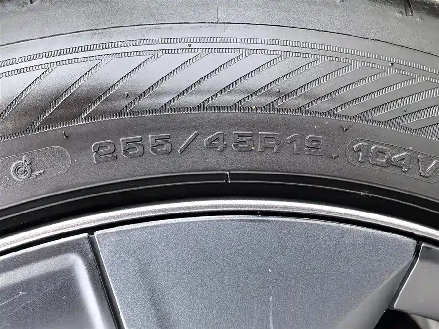 Audi Audi A6 в цвете и кузовом – это идеальный выбор среди китайских автомобилей. Доступная цена и надежность гарантированы.