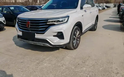 Roewe Roewe i5 в цвете и кузовом – это идеальный выбор среди китайских автомобилей. Доступная цена и надежность гарантированы.