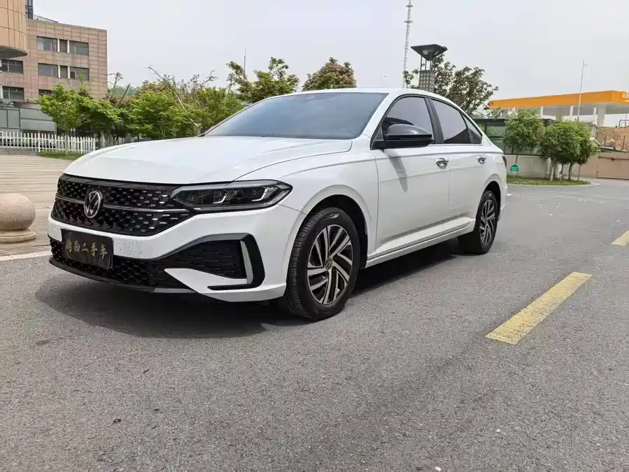 Infiniti Infiniti QX30 в цвете и кузовом – это идеальный выбор среди китайских автомобилей. Доступная цена и надежность гарантированы.