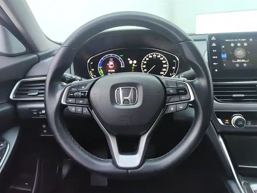 Honda Honda Accord в цвете и кузовом – это идеальный выбор среди китайских автомобилей. Доступная цена и надежность гарантированы.