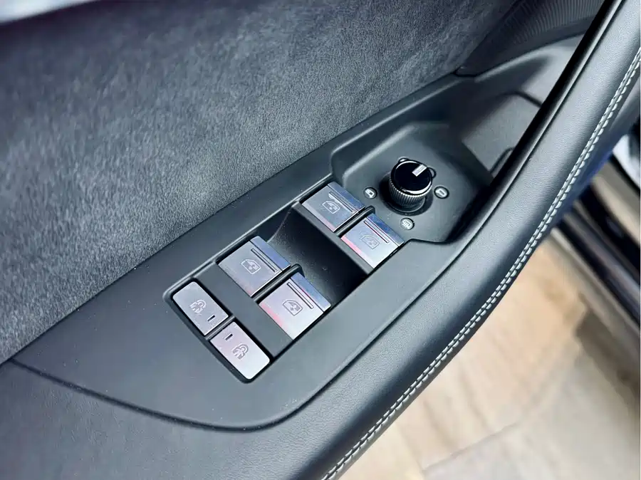 Audi Audi A6 в цвете и кузовом – это идеальный выбор среди китайских автомобилей. Доступная цена и надежность гарантированы.