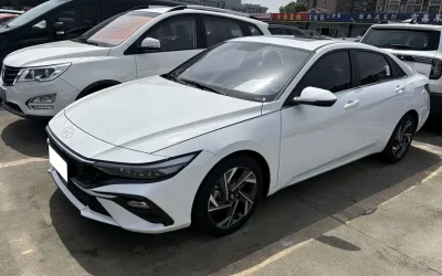 Hyundai Hyundai Lafesta в цвете и кузовом – это идеальный выбор среди китайских автомобилей. Доступная цена и надежность гарантированы.