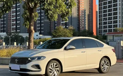 Volkswagen Volkswagen Lavida в цвете и кузовом – это идеальный выбор среди китайских автомобилей. Доступная цена и надежность гарантированы.