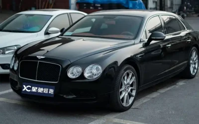 Bentley Bentley Bentayga в цвете и кузовом – это идеальный выбор среди китайских автомобилей. Доступная цена и надежность гарантированы.